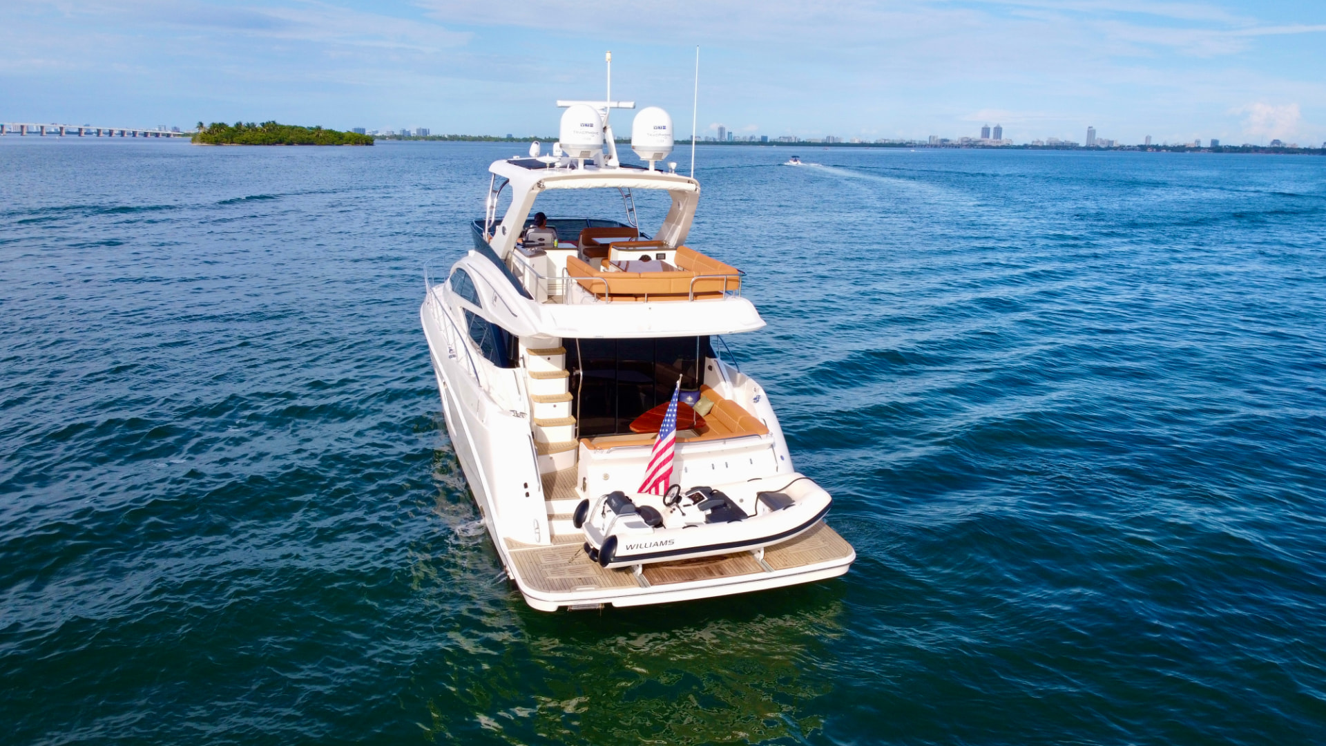 Sea Ray Flybridge 64' yacht for rent in Miami — photo 3
